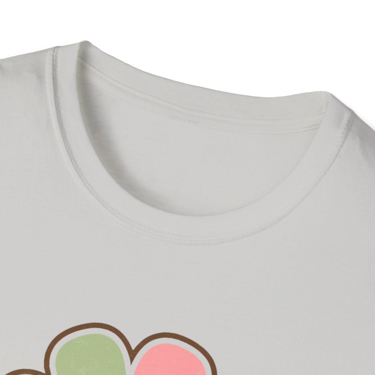 Cool Moms Club T-Shirt — Retro Floral Smiley Tee for Trendy Moms